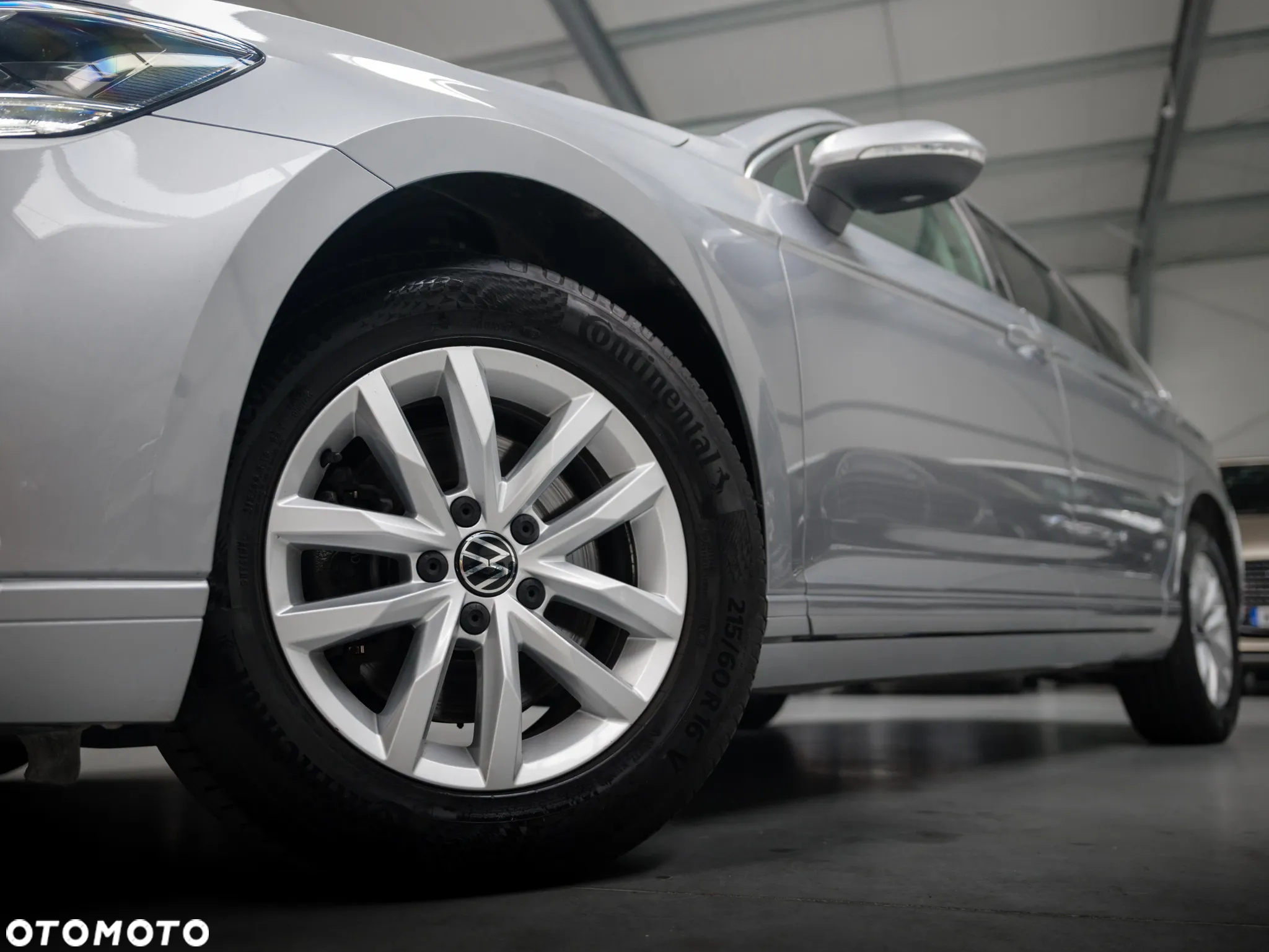Volkswagen Passat 2.0 TDI EVO Business DSG - 2