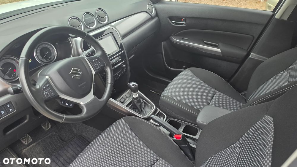 Suzuki Vitara 1.4 Boosterjet Hybrid Comfort+ - 22