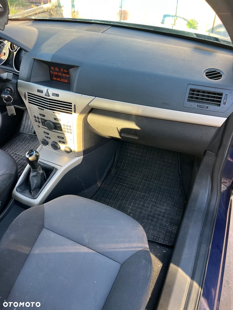 Opel Astra 1.4 - 17