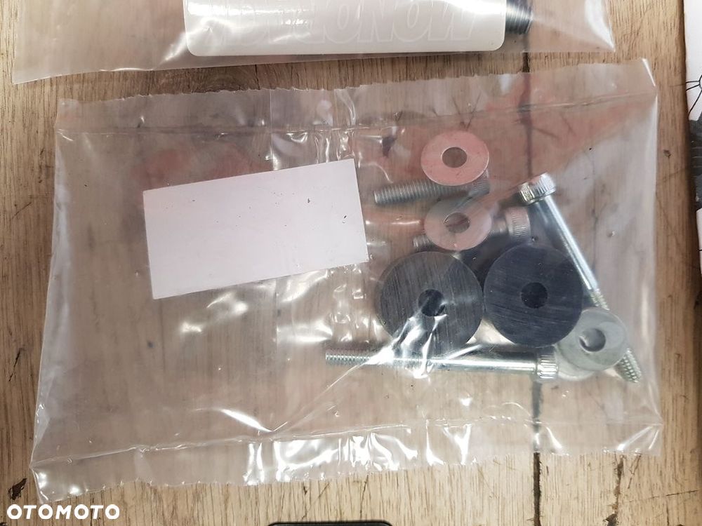 Stelaż pod kufer centralny Givi - 3