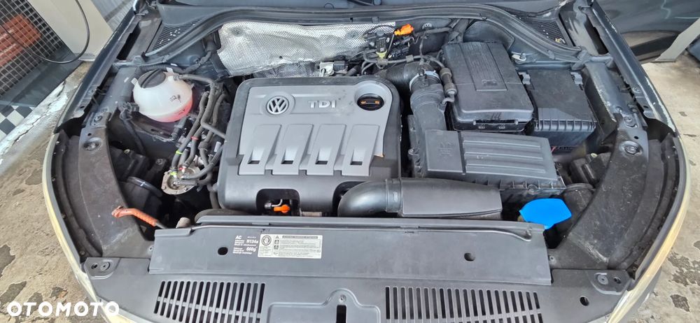 Volkswagen Tiguan 2.0 TDI DPF BlueMotion Technology Exclusive - 37