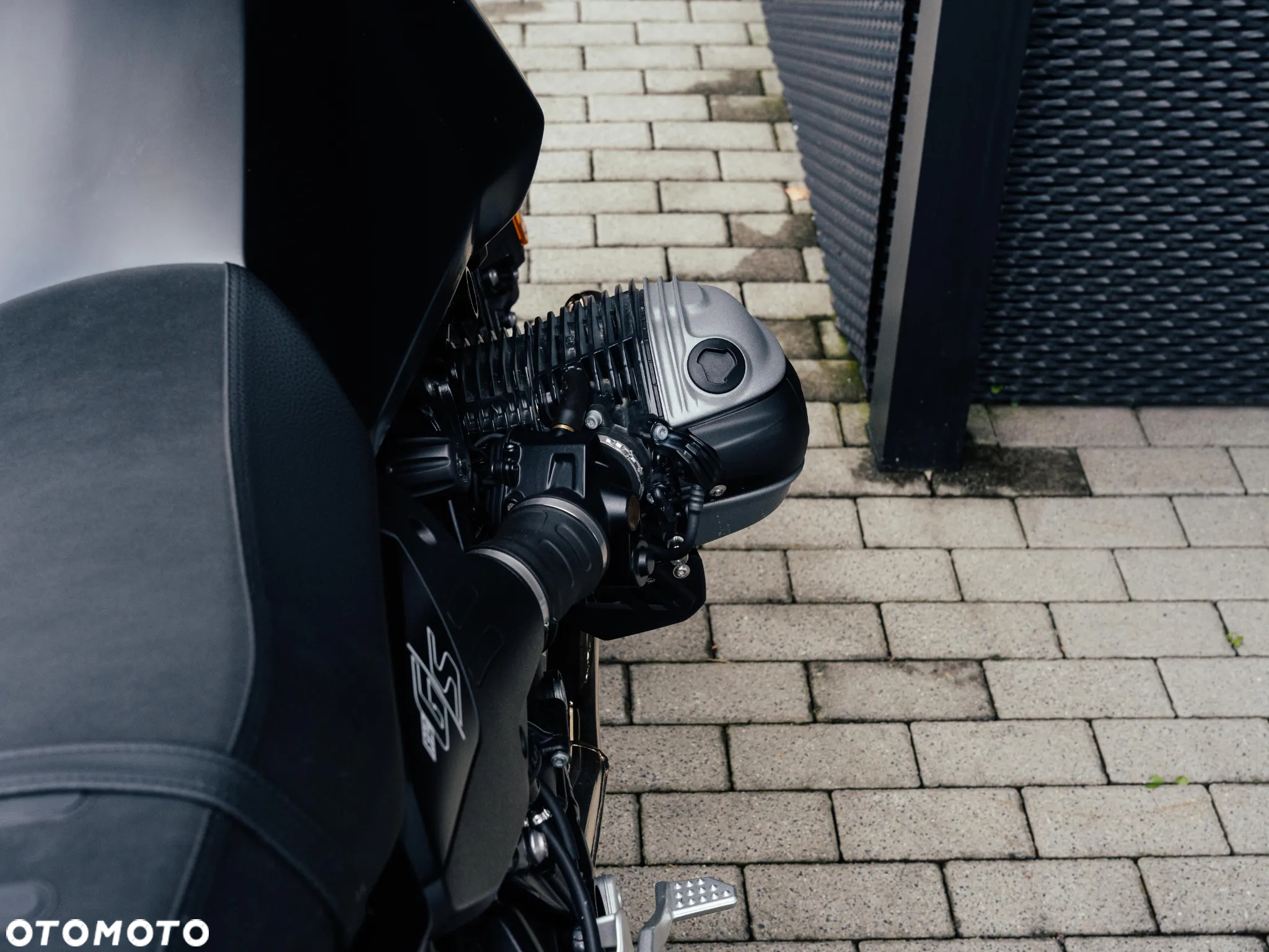 BMW R - 9