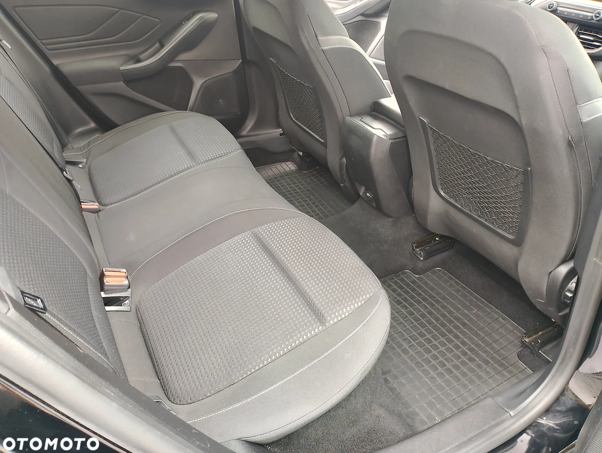 Ford Focus 1.5 TDCi SYNC Edition - 31