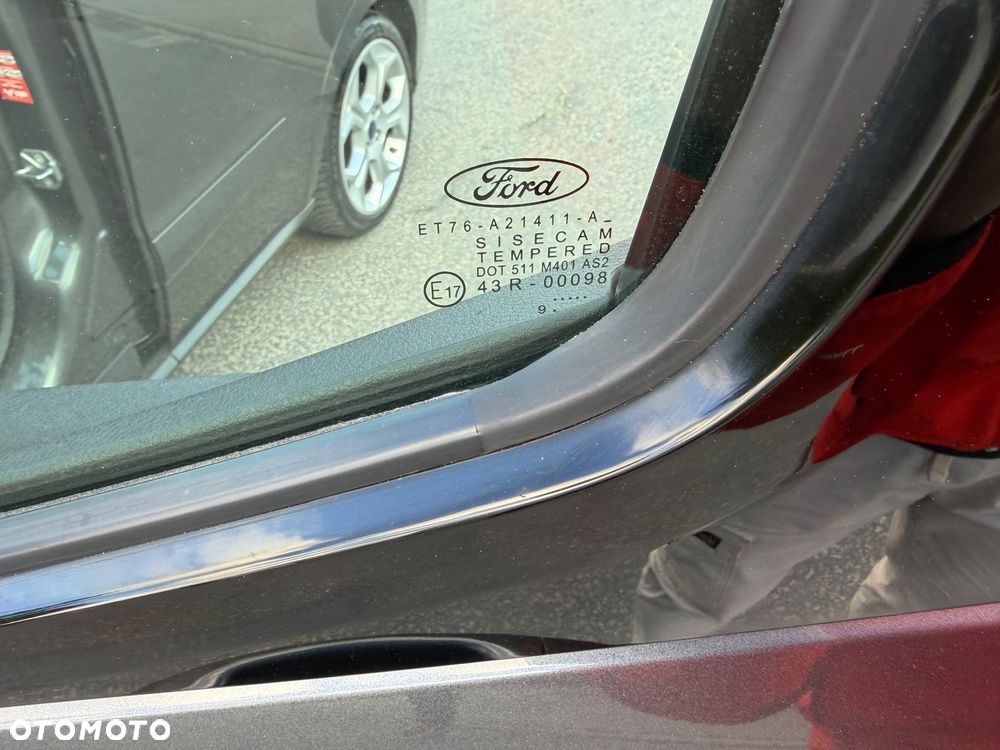 Ford Tourneo Courier 1.0 EcoBoost S&S Titanium - 31