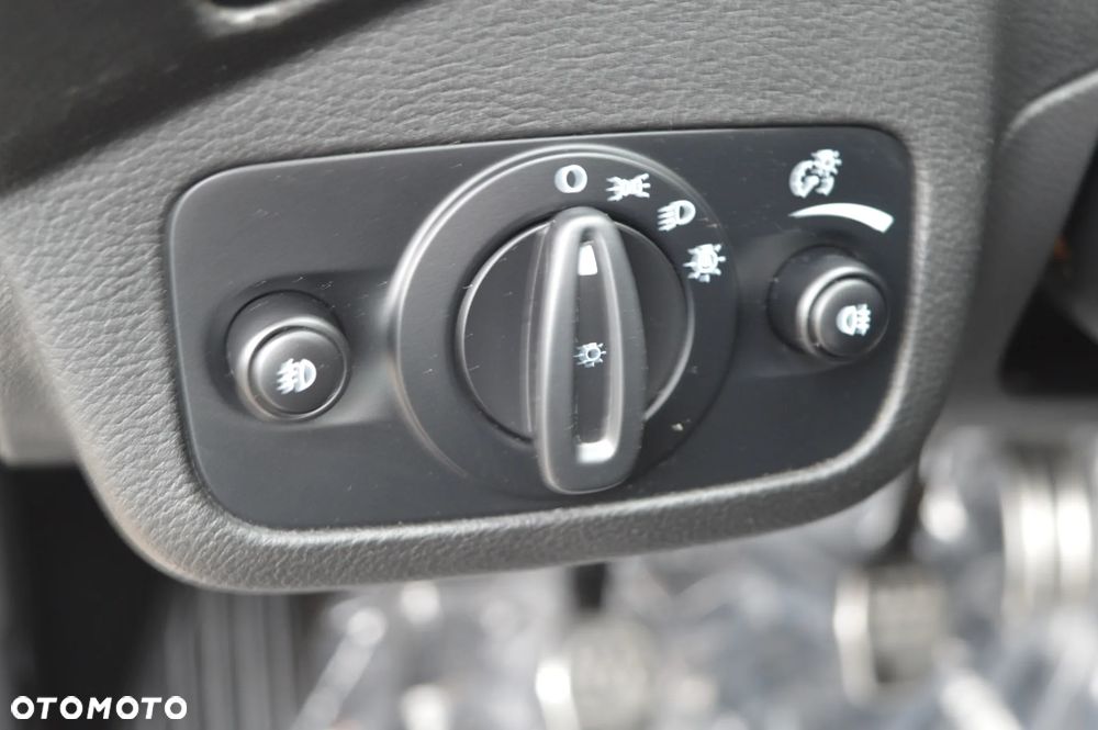Ford Kuga 1.5 EcoBoost 2x4 ST-Line - 24