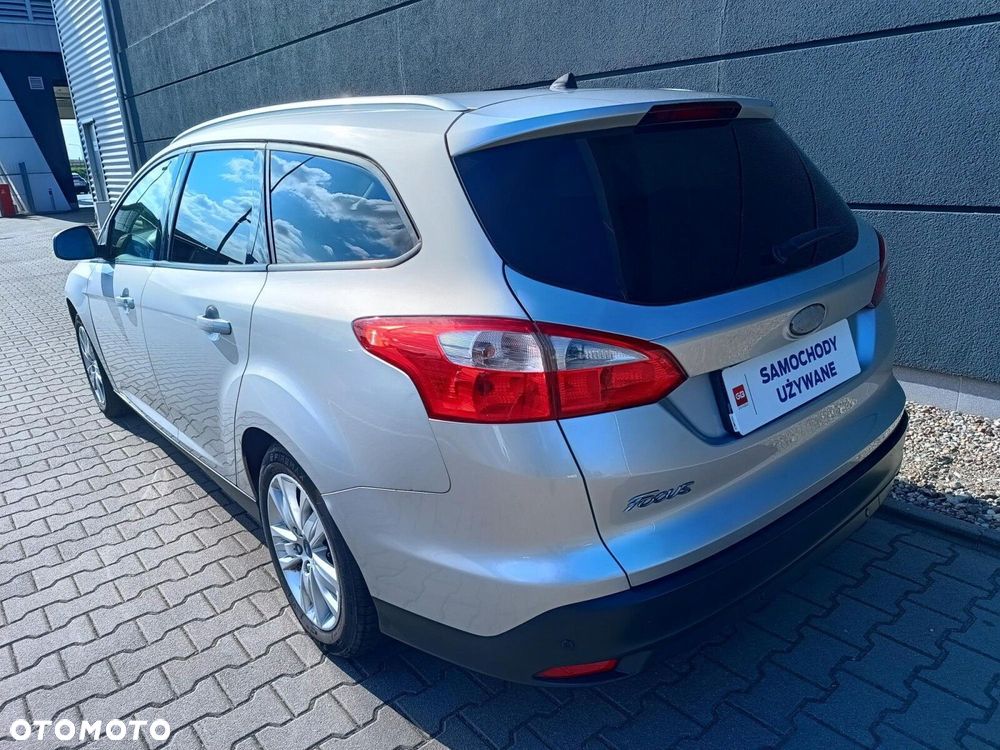 Ford Focus 1.6 Trend - 10