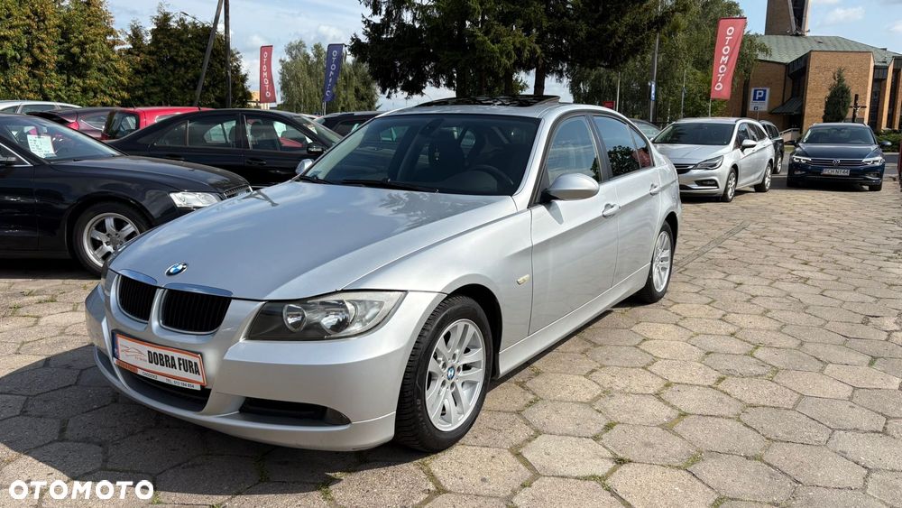 BMW Seria 3 318i - 2