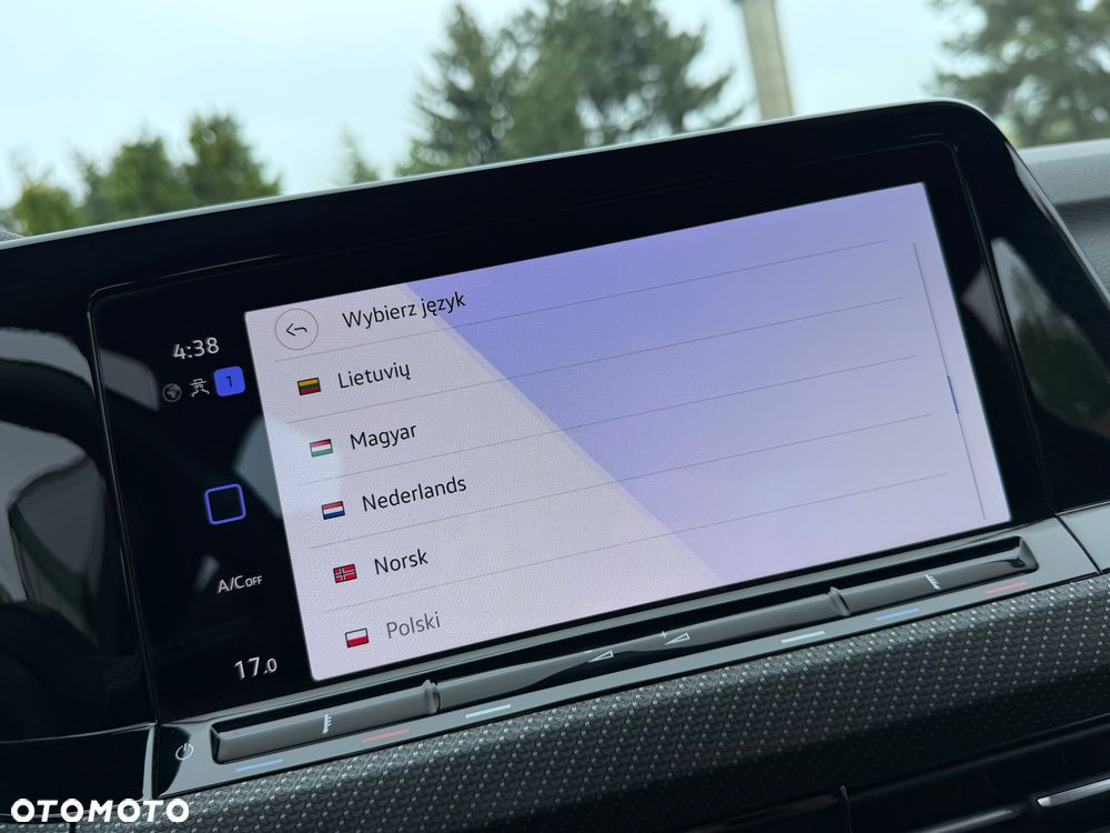 Volkswagen Golf 2.0 TDI SCR DSG R-Line - 28