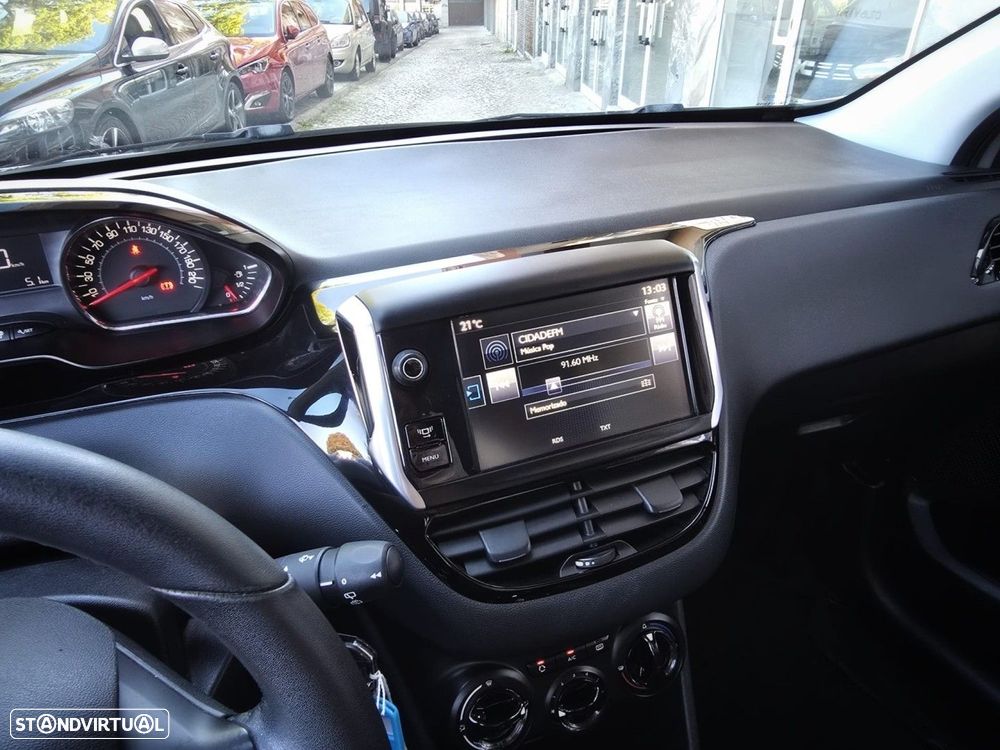 Peugeot 208 1.4 HDi Active - 16