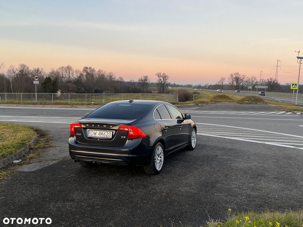 Volvo S60 D3 Drive-E Momentum - 6