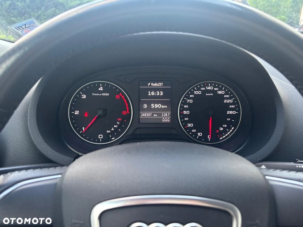 Audi A3 1.6 TDI Attraction - 11