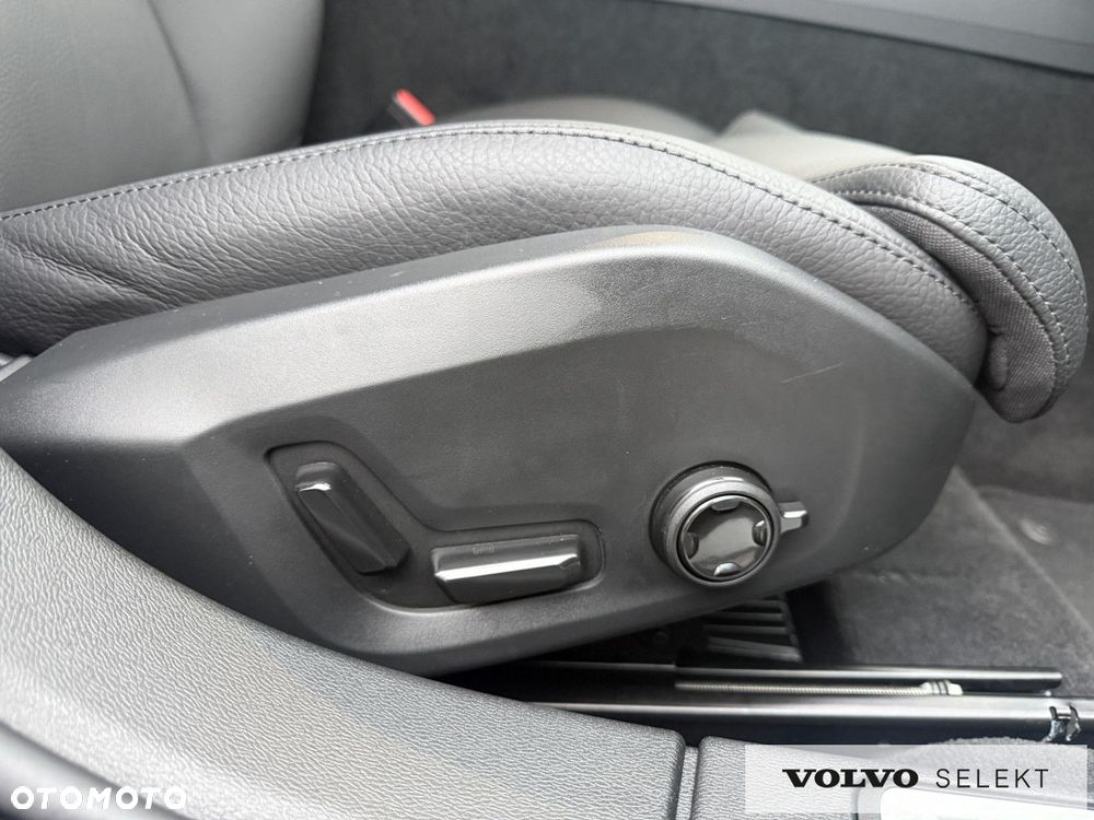 Volvo V60 Cross Country - 31