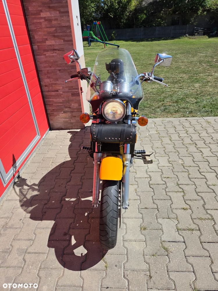 Honda VF - 12