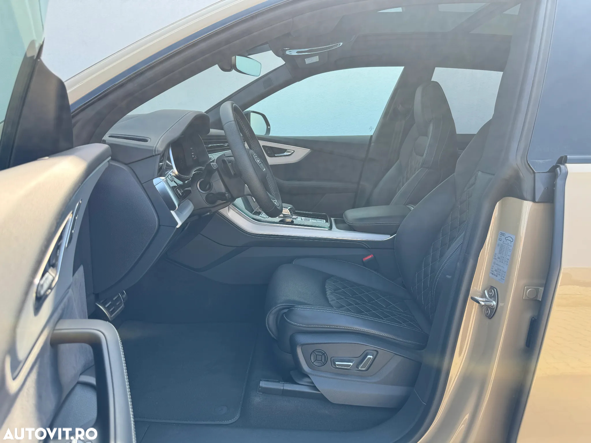 Audi Q8 3.0 55 TFSI quattro Tiptronic MHEV - 25