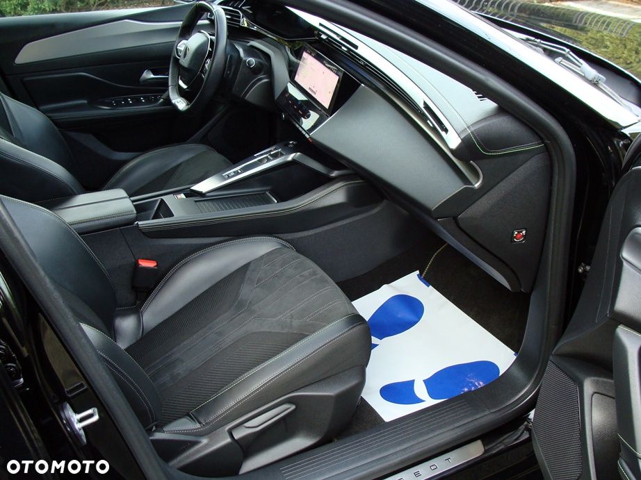 Peugeot 308 1.6 Hybrid PHEV GT EAT8 - 12