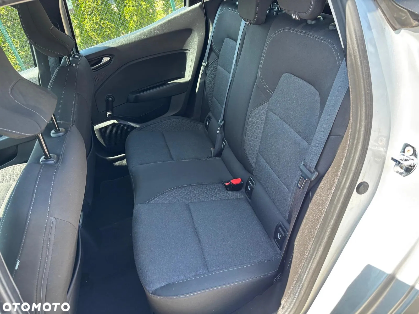 Renault Clio 1.0 TCe Intens - 19
