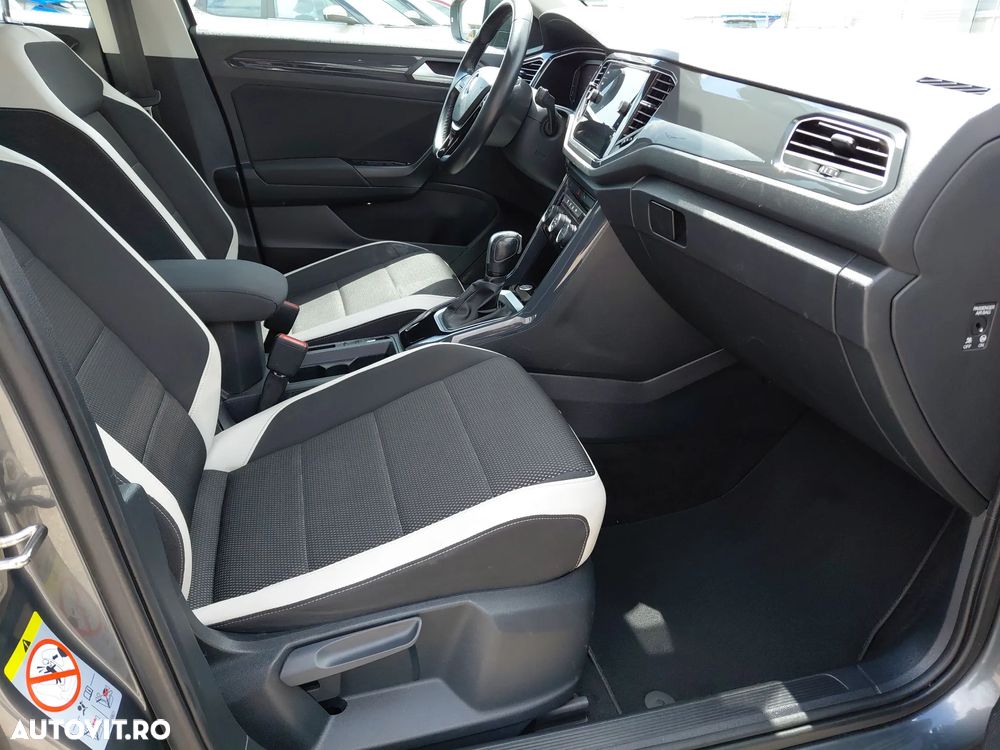 Volkswagen T-Roc - 15