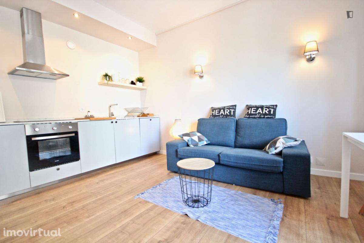 Apartamento com 1 quartos - localizado em Princípe Real Lisbon - Grande imagem: 2/17