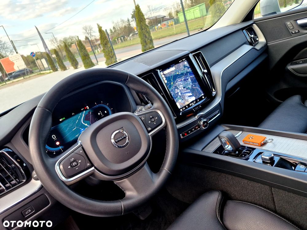 Volvo XC 60 B4 D Plus Bright - 29
