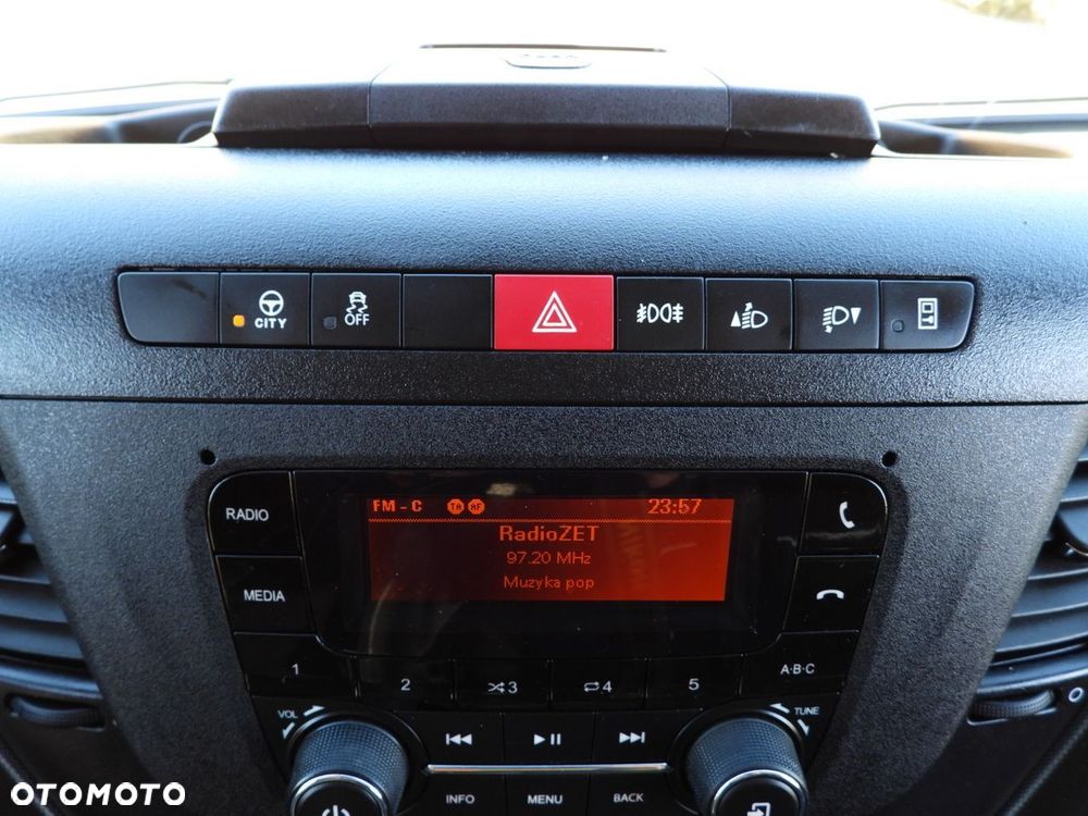 Iveco DAILY 50C17 PLANDEKA 10 PALET TEMPOMAT BLIŹNIACZE KOŁA KLIMATYZACJA  180KM - 37