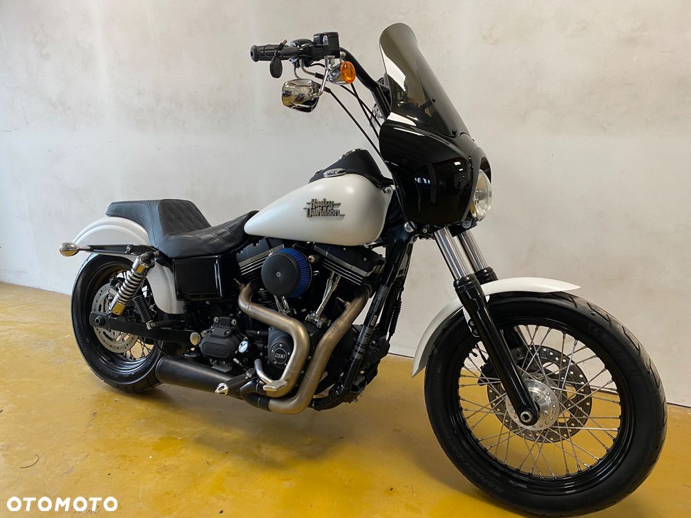 Harley-Davidson Dyna Street Bob - 2