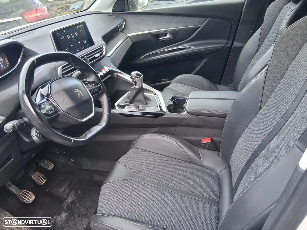 Peugeot 3008 PureTech 130 Stop & Start GPF Allure - 5