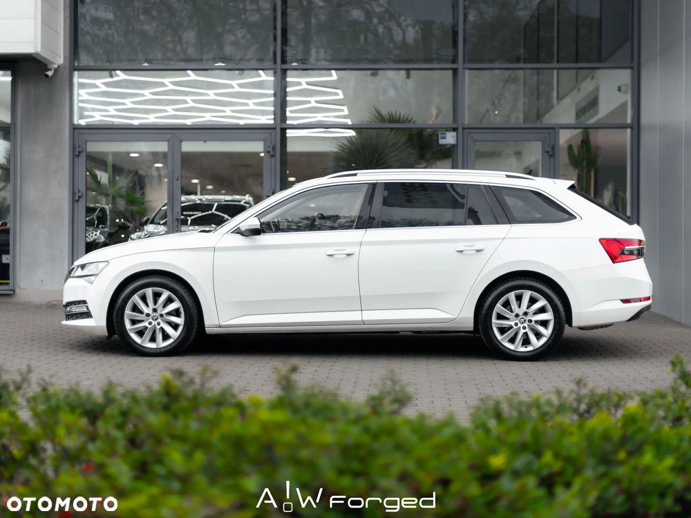 Skoda Superb 2.0 TDI SCR 4x4 Style DSG - 8