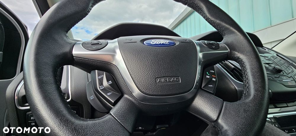 Ford Tourneo Connect - 22