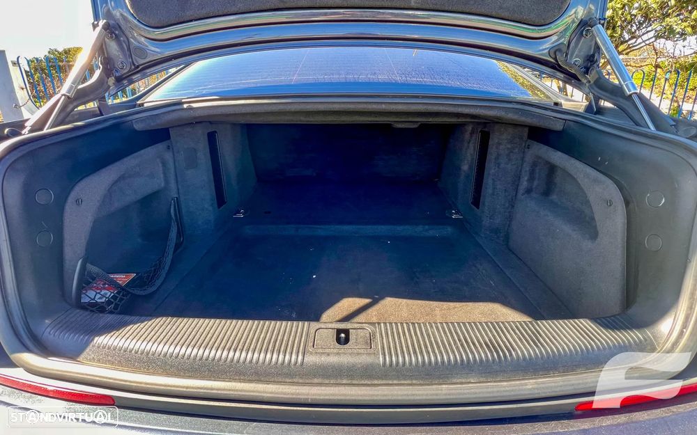 Audi A8 3.0 TDI V6 quattro - 12