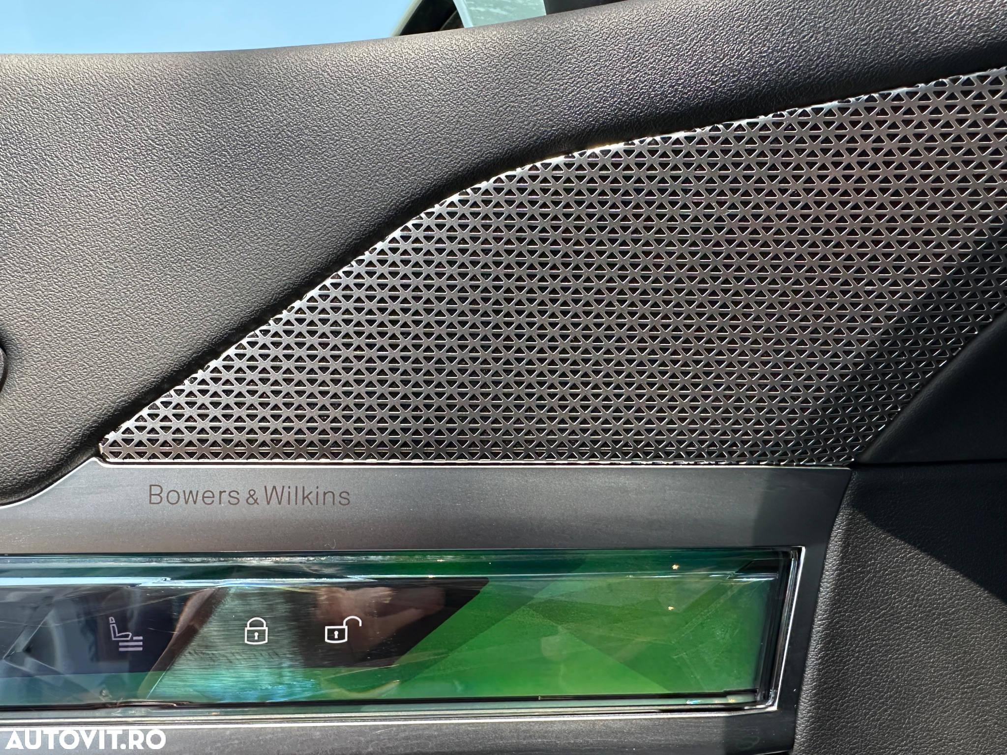 BMW Seria 7 740d xDrive MHEV - 39