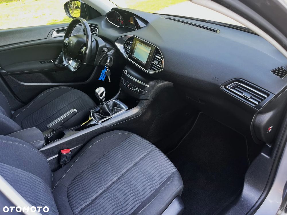Peugeot 308 SW BlueHDi 120 Stop & Start Allure - 16