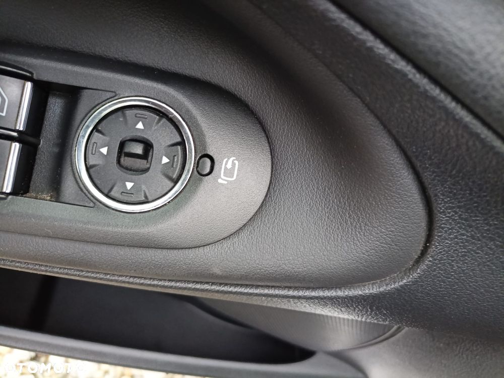 Ford S-Max 1.6 T Platinium X - 16