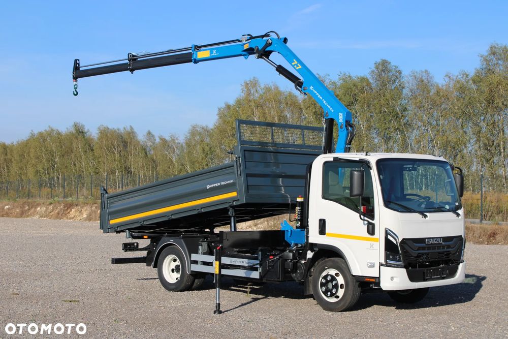 Isuzu M30 DMC