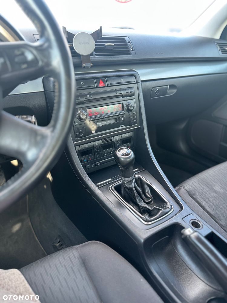 Audi A4 Limousine 2 - 23