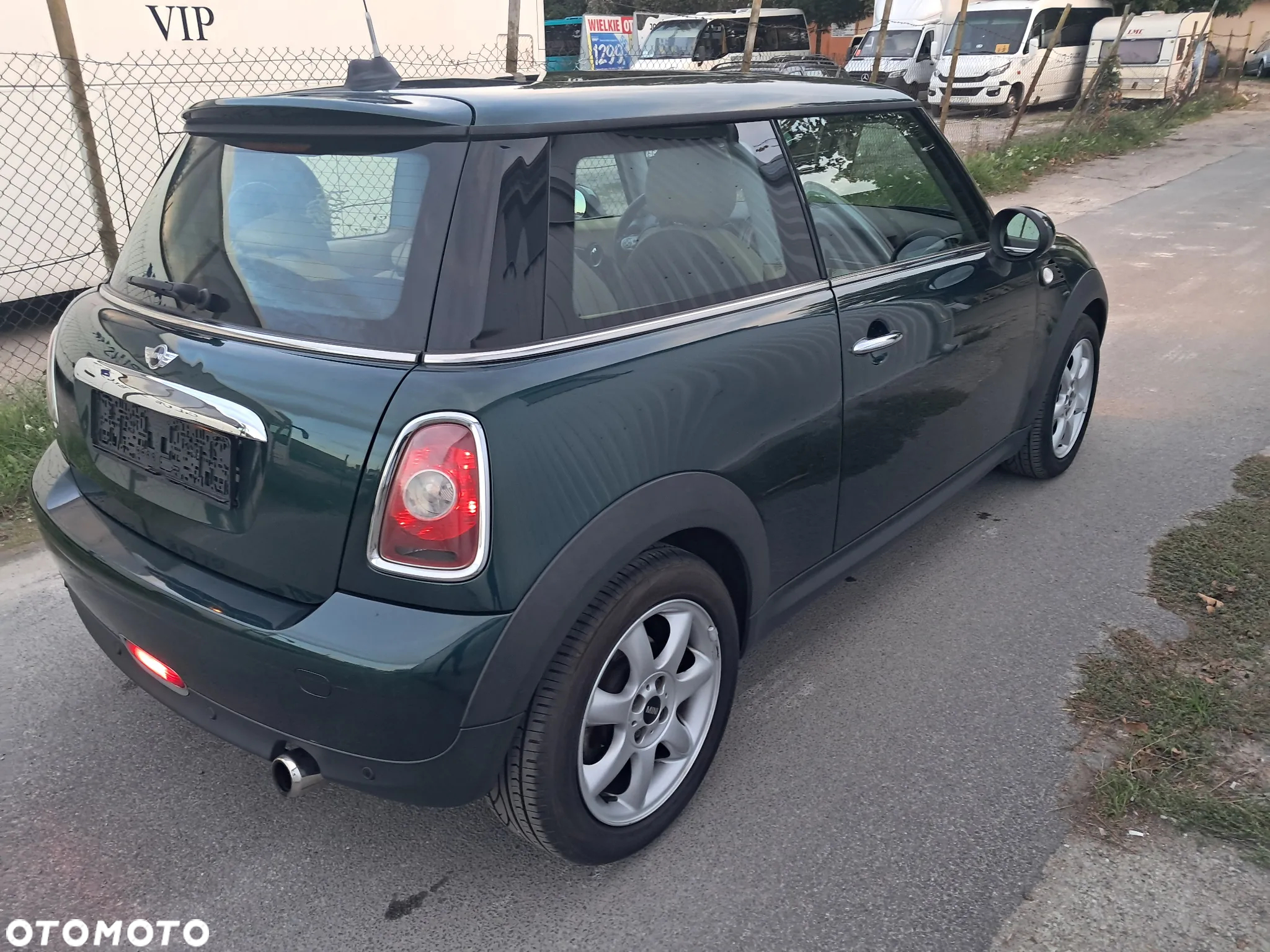 MINI Cooper 50 Mayfair - 3