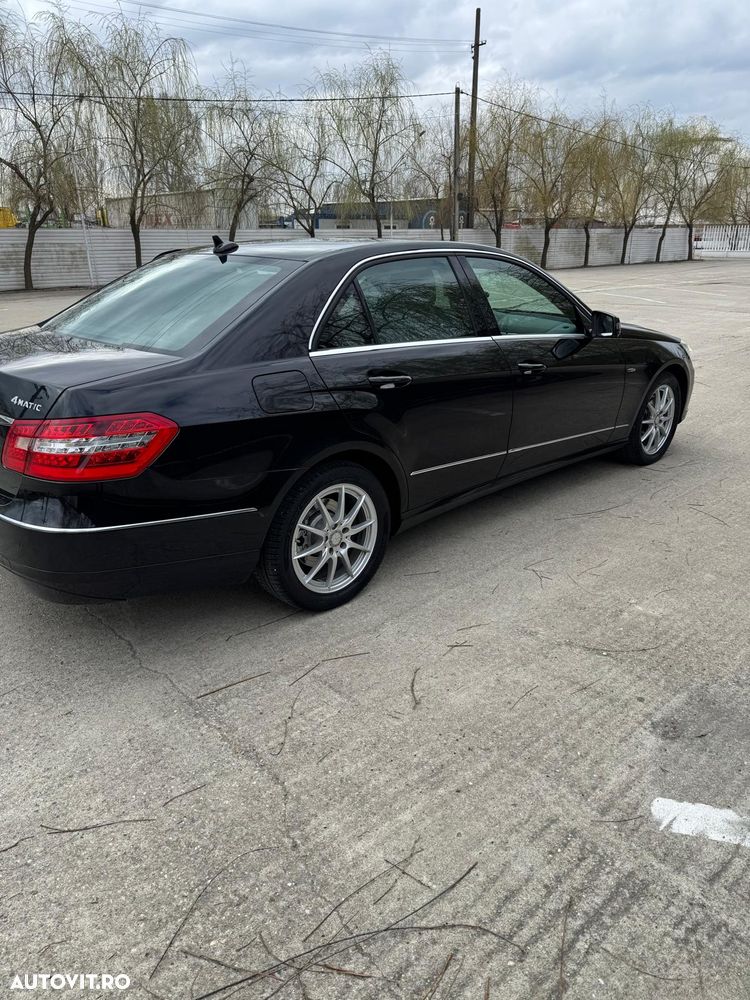 Mercedes-Benz E 250 CDI 4MATIC 7G-TRONIC Elegance - 4