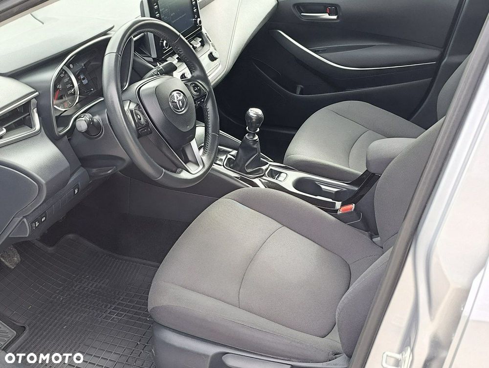 Toyota Corolla 1.5 Comfort - 22