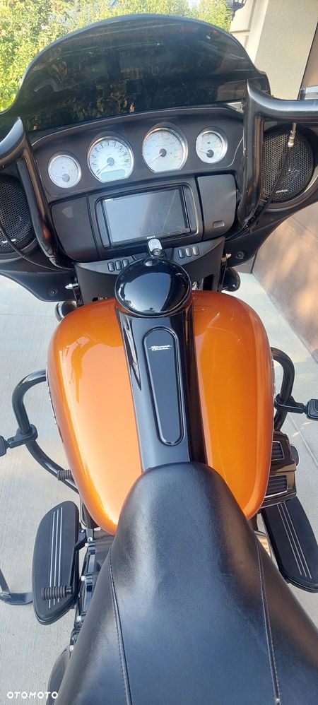 Harley-Davidson Touring Street Glide - 11