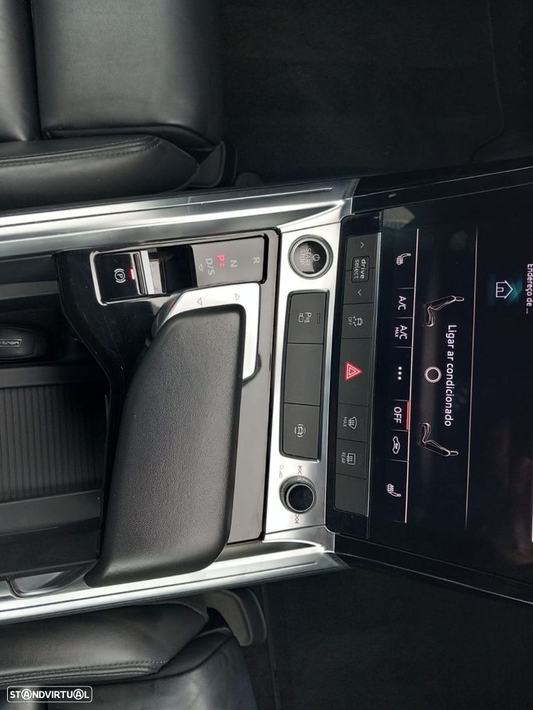 Audi e-tron 55 quattro S line - 22