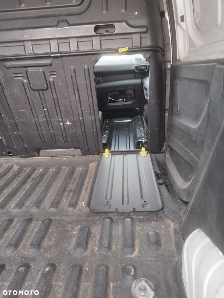 Opel Combo - 16