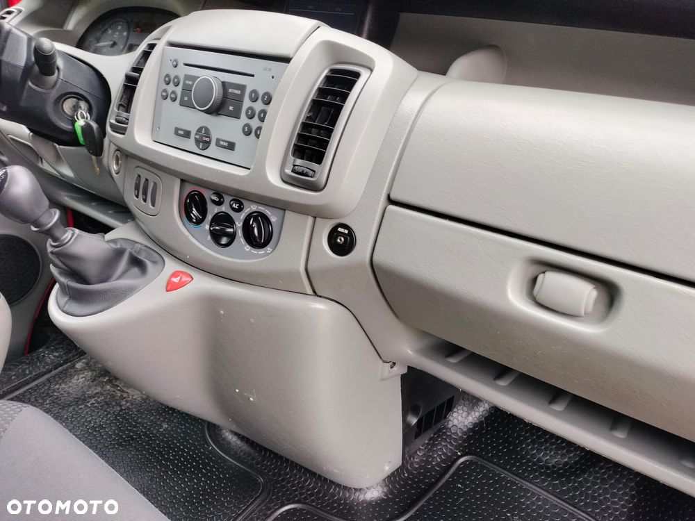 Opel vivaro - 7