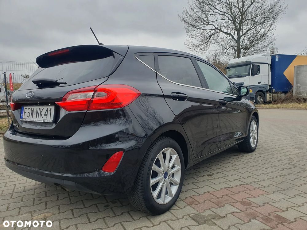 Ford Fiesta 1.0 EcoBoost S&S TITANIUM - 4