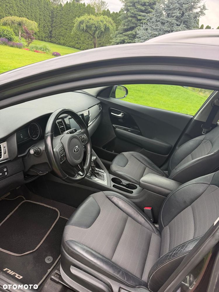 Kia Niro 1.6 GDI Hybrid M - 15