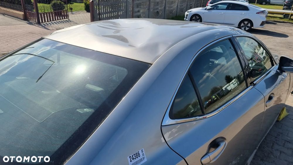 Lexus IS 300h Elegance - 16