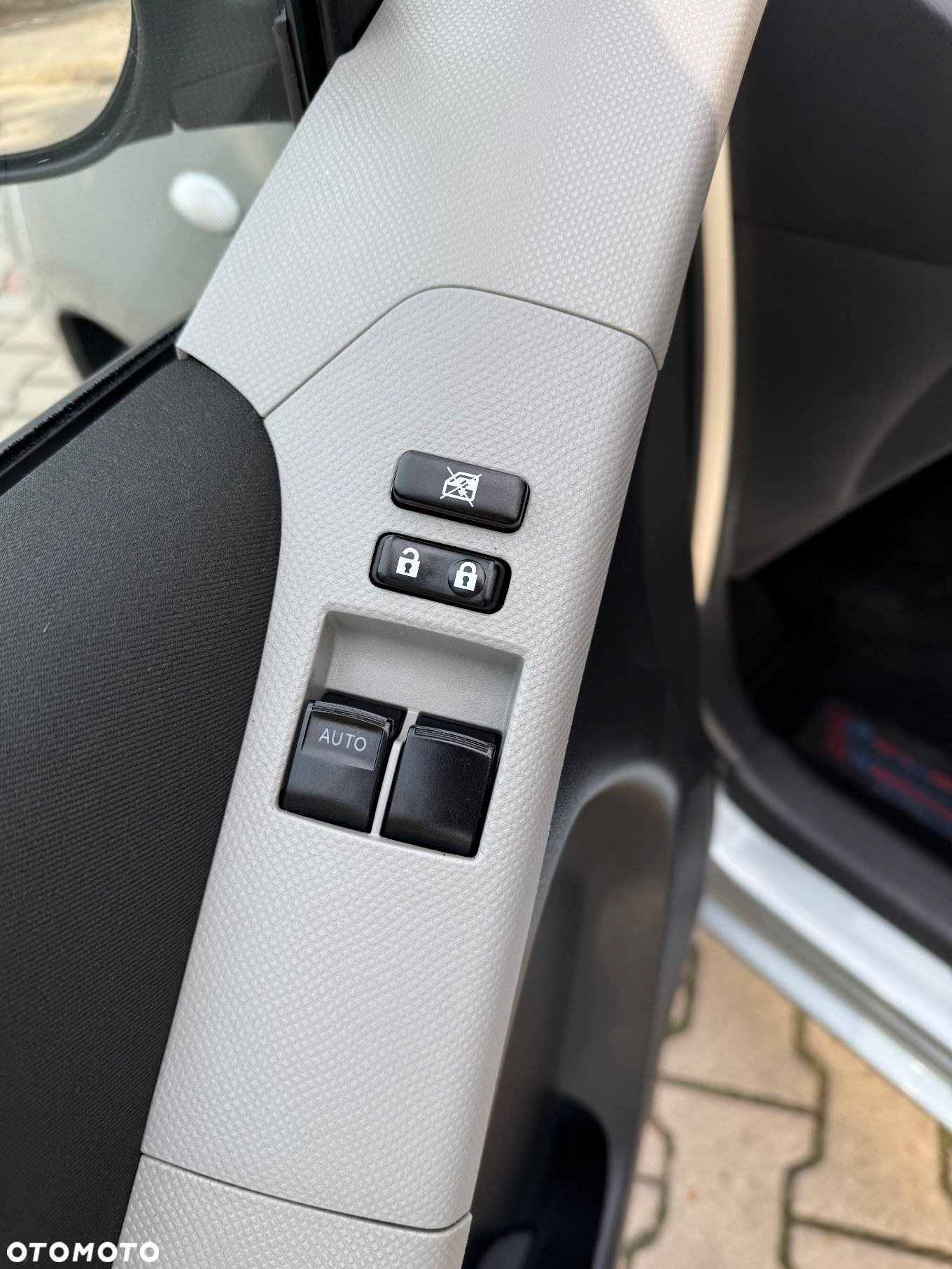 Toyota Yaris - 18