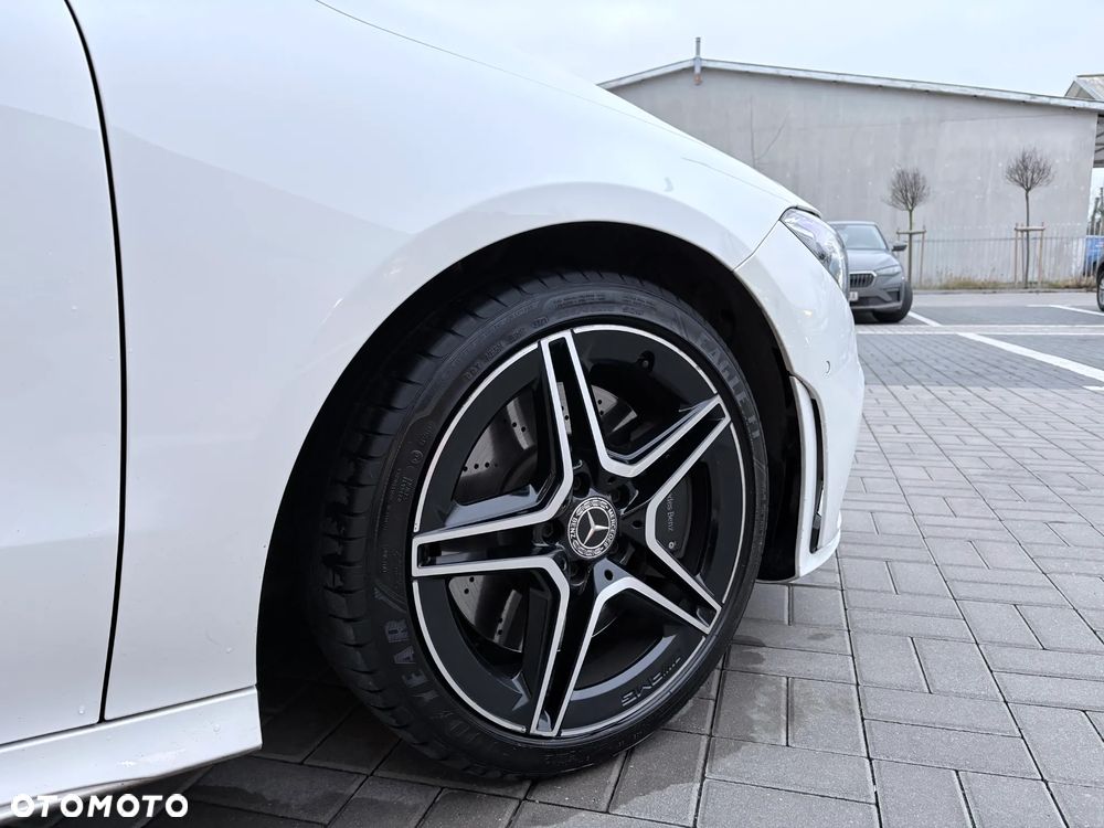 Mercedes-Benz CLA 220 AMG Line 7G-DCT - 12