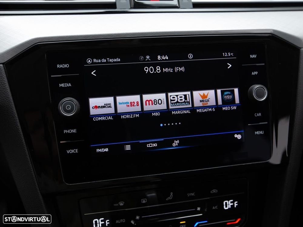 VW Passat Variant 2.0 TDI Business DSG - 22