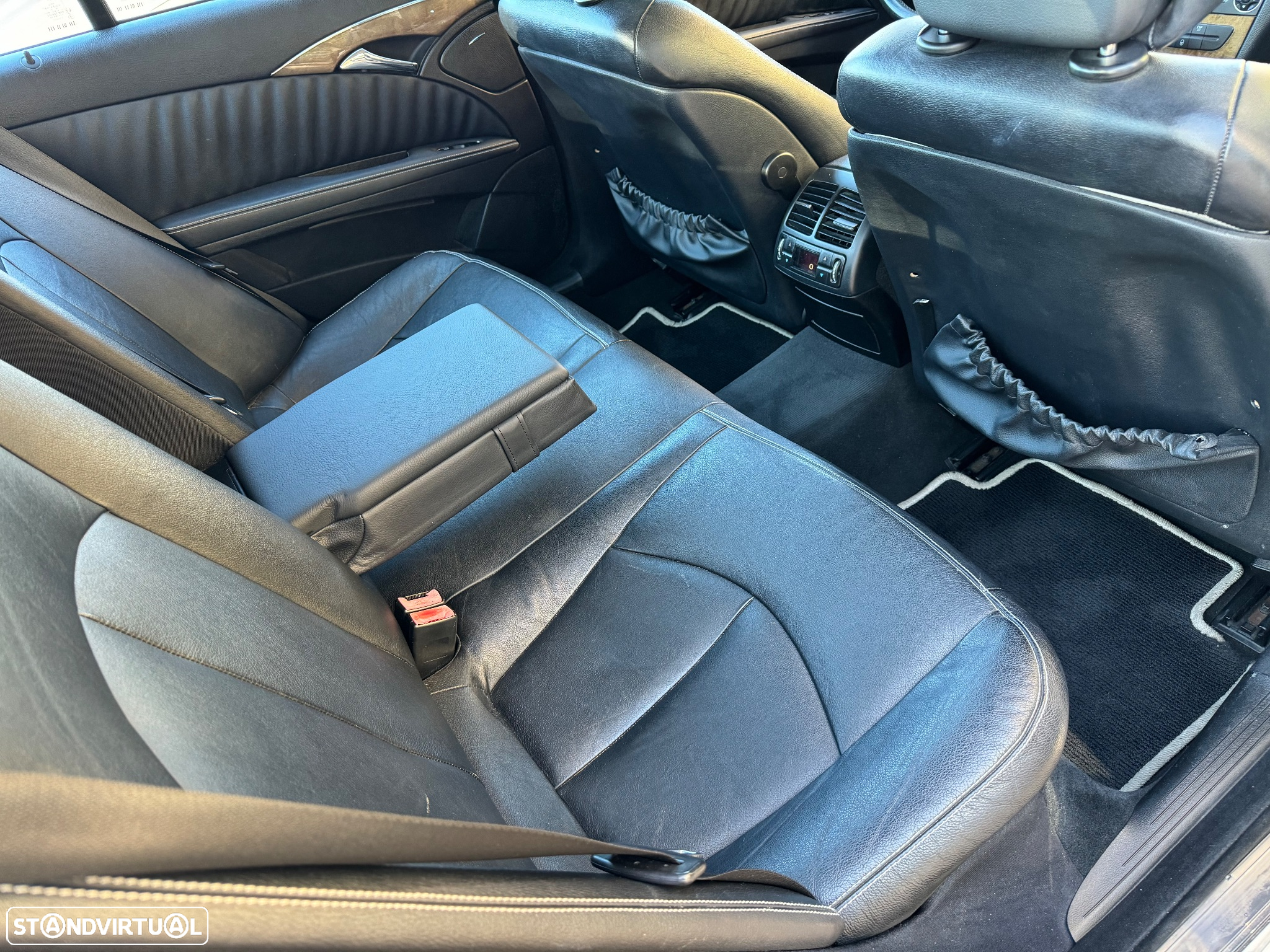 Mercedes-Benz E 320 CDi Avantgarde - 42