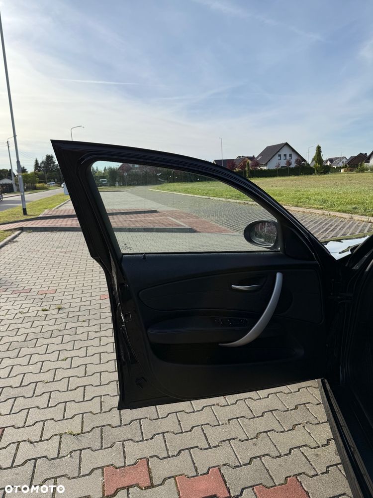 BMW Seria 1 116d - 22