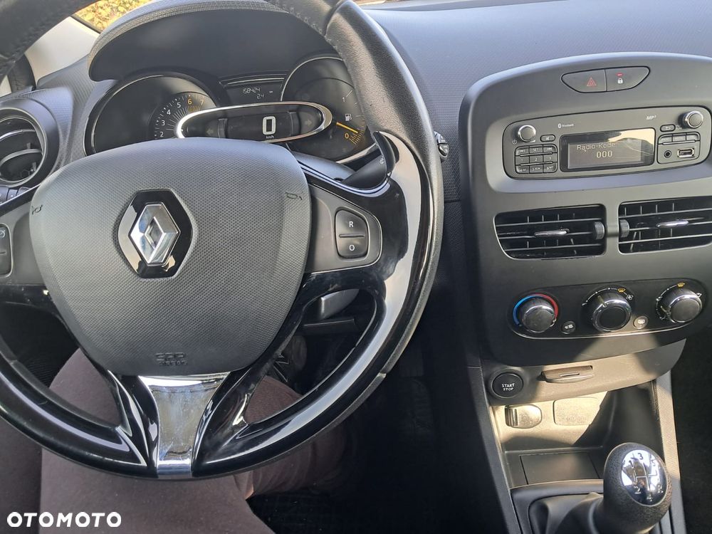 Renault Clio - 8